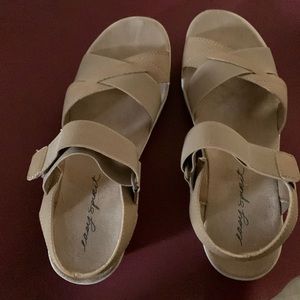 Easy Spirit sandals, like new